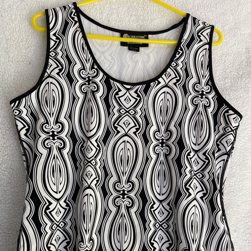 Cute black and white tank top
